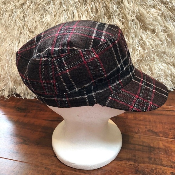 Plaid Black White Red Newsboy Cabbie Hat